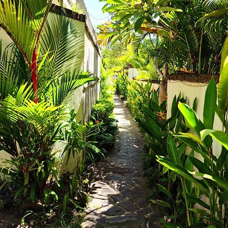 Nipuri Resort And Villas Seminyak By Kamara Exterior photo