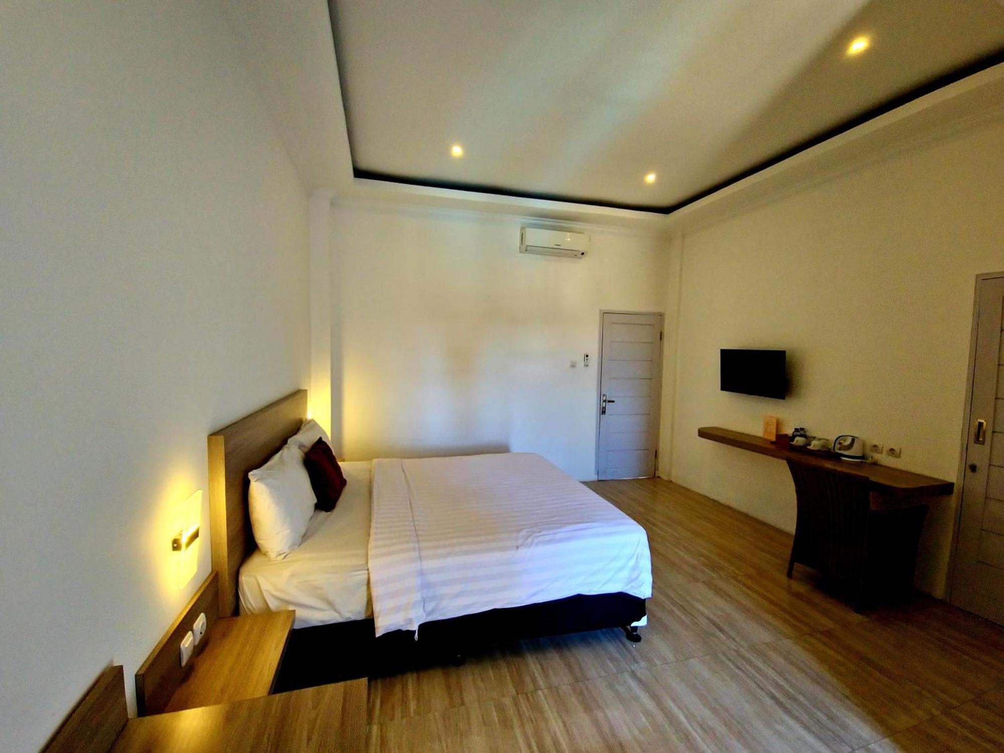 Nipuri Resort And Villas Seminyak By Kamara Room photo